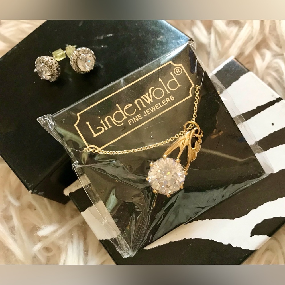 Ladies Lot Fun Jewelry Round Earrings & Lindeneold Vintageage Necklace Costume